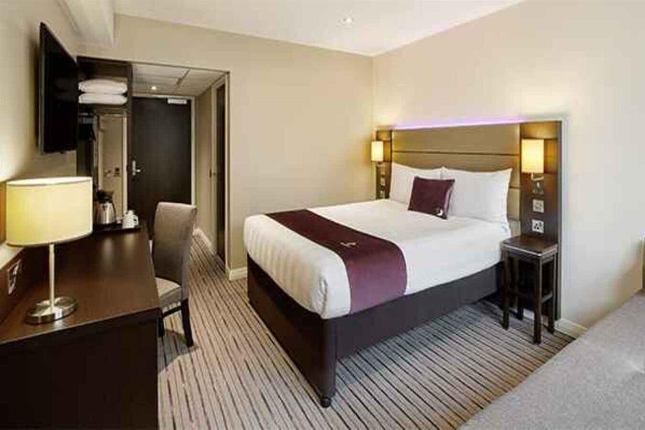 Premier Inn Premier Inn Saffron Walden Ngoại thất bức ảnh
